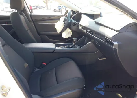 2021 Mazda Mazda3 2.5 S z USA, uszkodzony, nr VIN 3MZBPAAL8MM254784